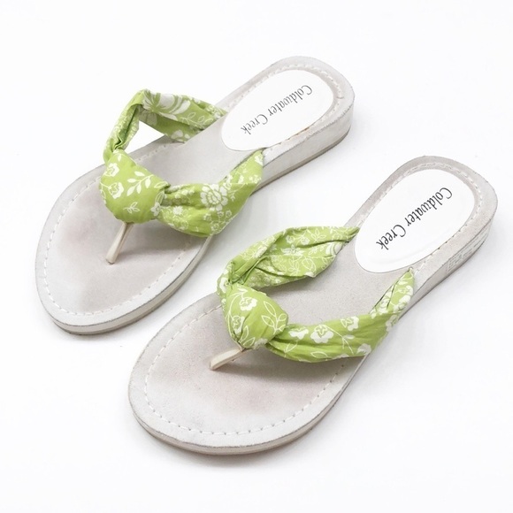 Coldwater Creek lime green/white floral sandals - Picture 1 of 8